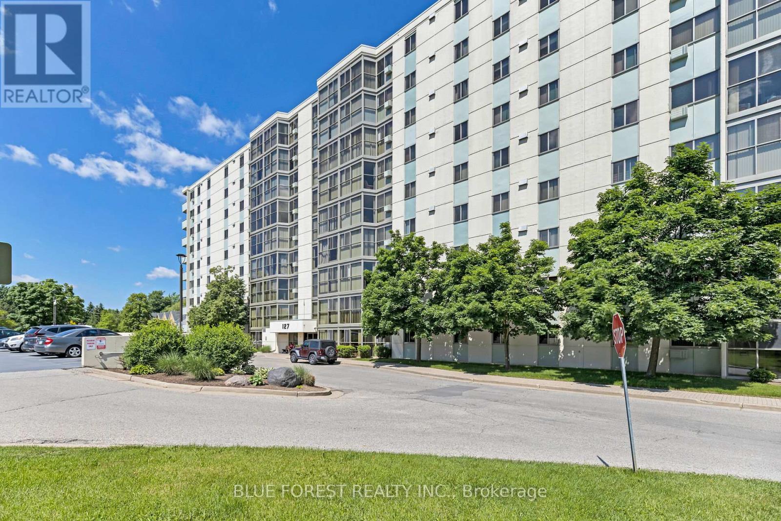 909 127 Belmont Dr, London, ON N6J 4J7