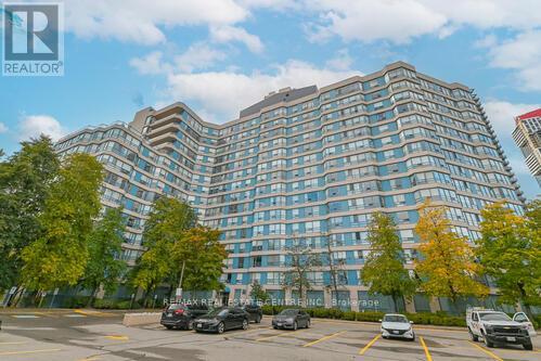 612 250 Webb Dr, Mississauga, ON L5B 3Z4