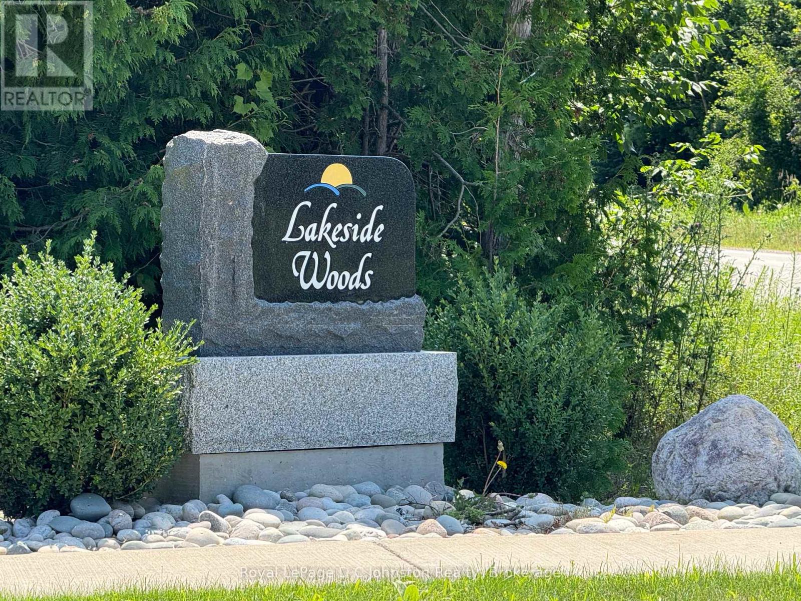 13 Lakeside Woods Cres, Saugeen Shores, ON N0H 2C6