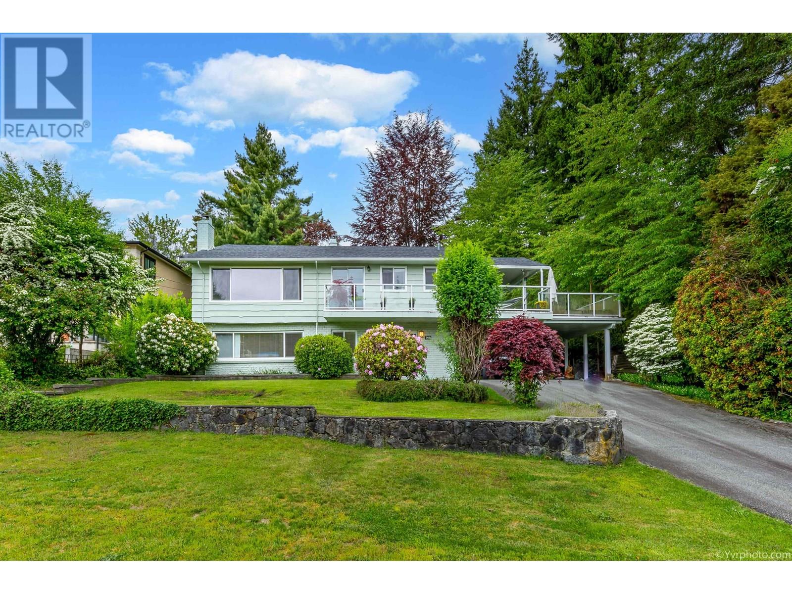 769 Westcot Pl, West Vancouver, BC V7S 1P1