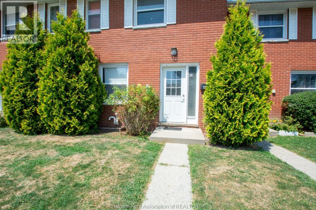 43 Orchard Pl, Chatham, ON N7M 1A6