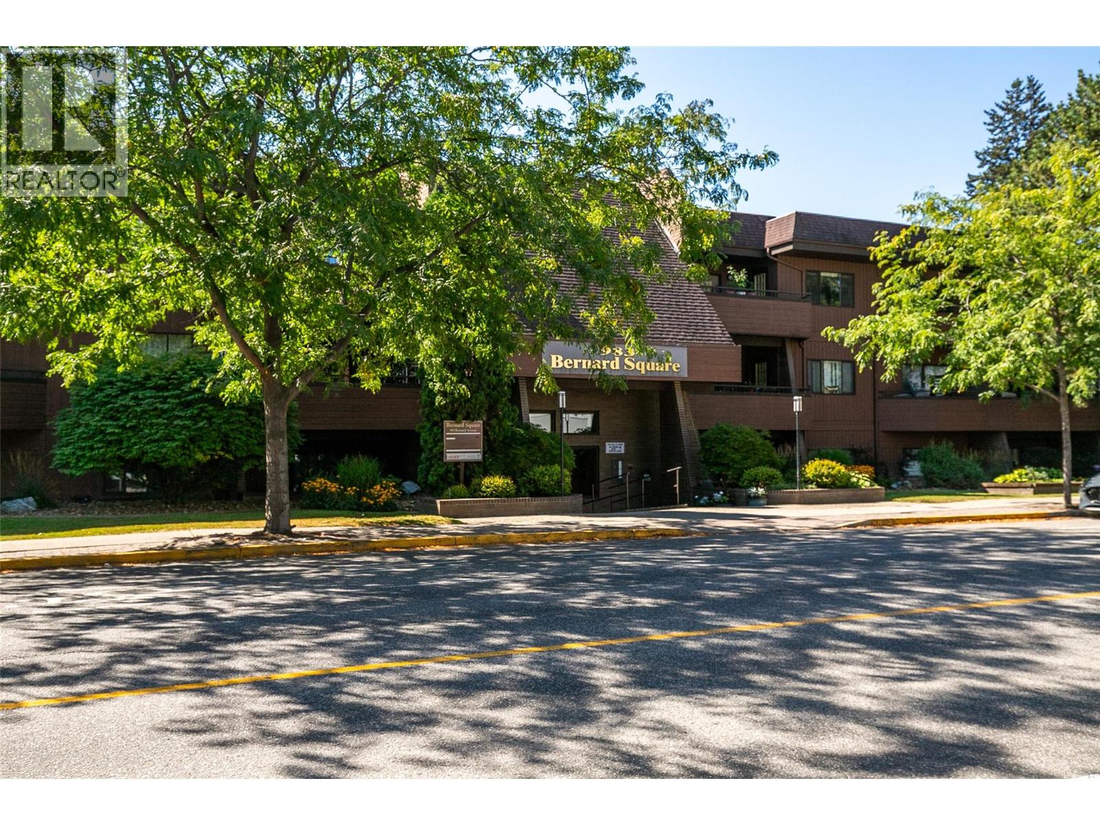 983 Bernard Avenue Unit 206, Kelowna, BC V1Y 6P7
