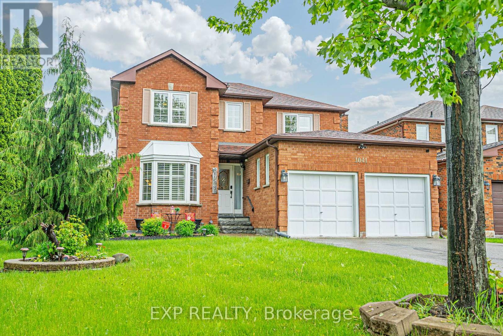 1041 Ridge Valley Dr, Oshawa, ON L1K 2E5
