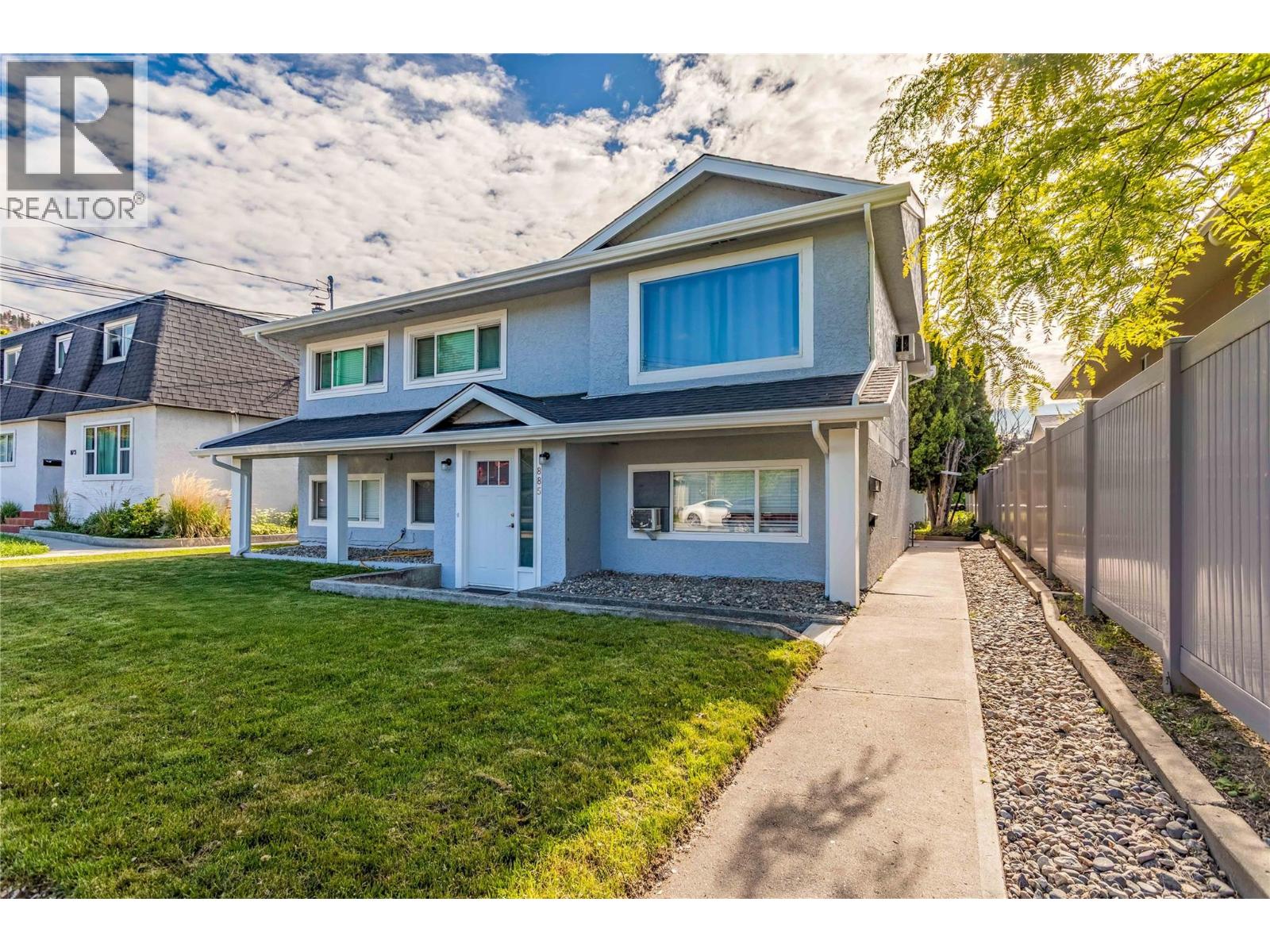 885 Walrod St, Kelowna, BC V1Y 2S4