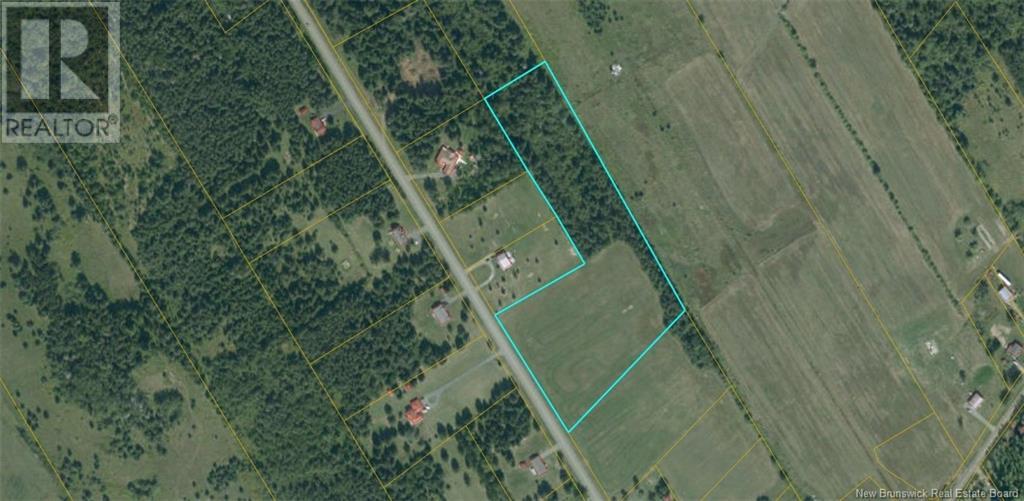 2 De La Traverse Rd, Saint-paul, NB E4T 3H6