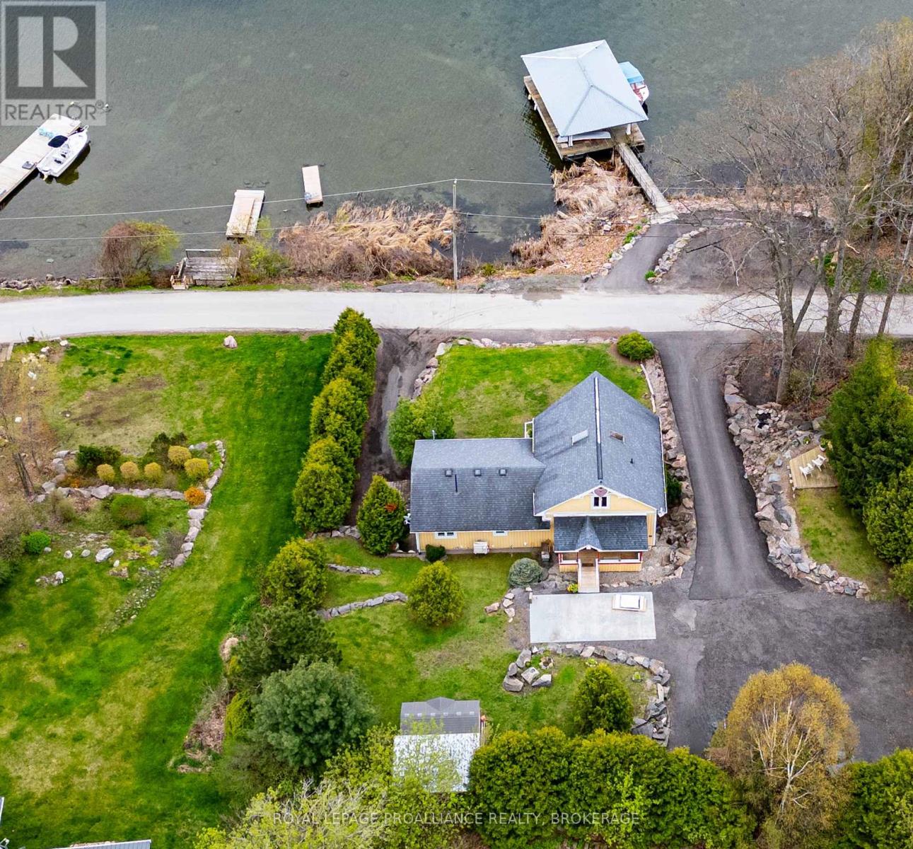146 River Rd, Leeds and the Thousand Islands, ON K0E 1L0