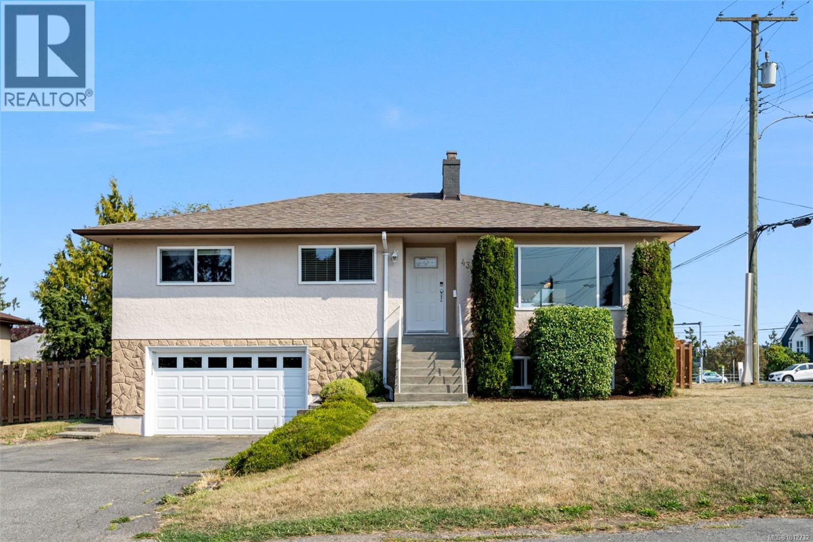 4309 Savoy Pl, Saanich, BC V8Z 5K6