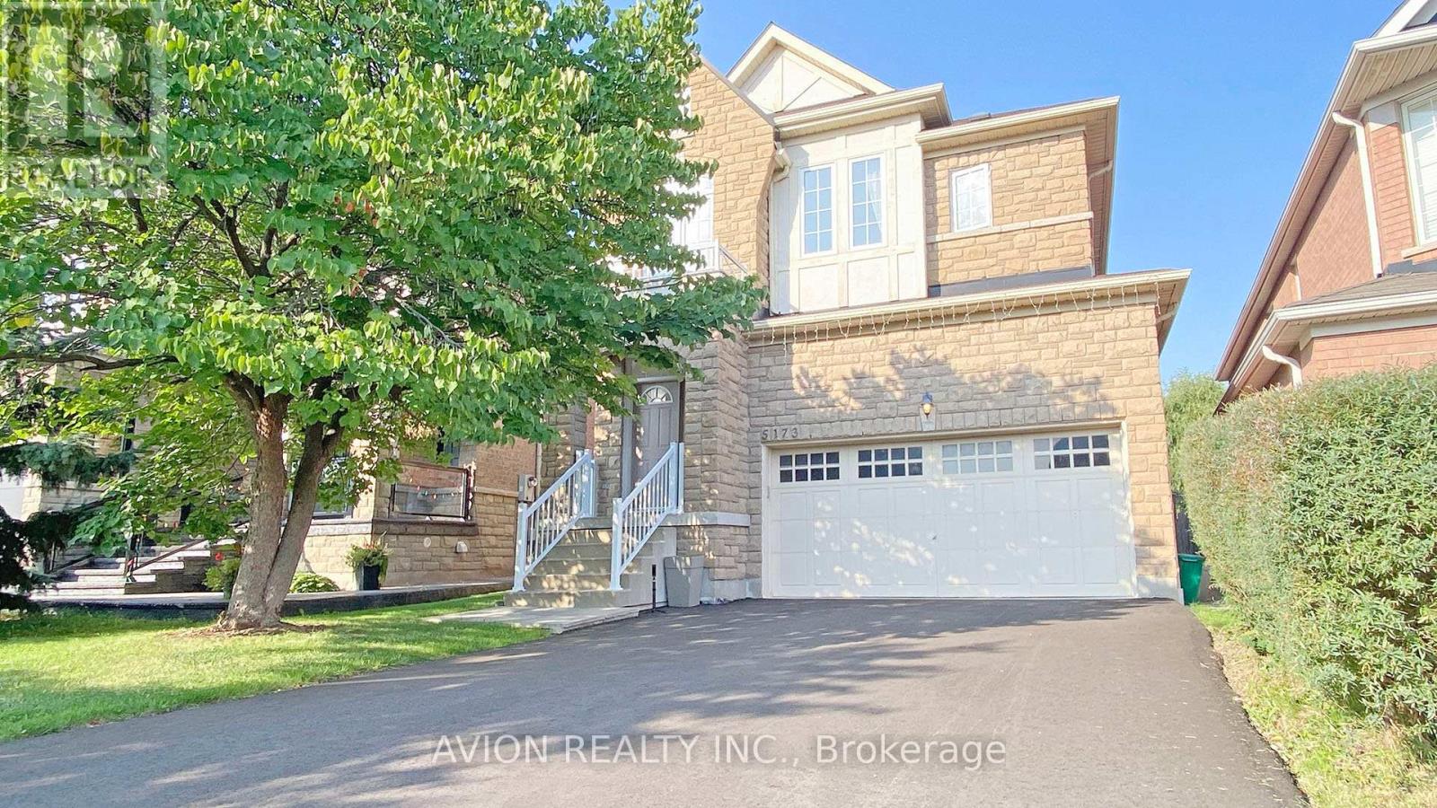 5173 Churchill Meadows Blvd, Mississauga, ON L5M 8B7