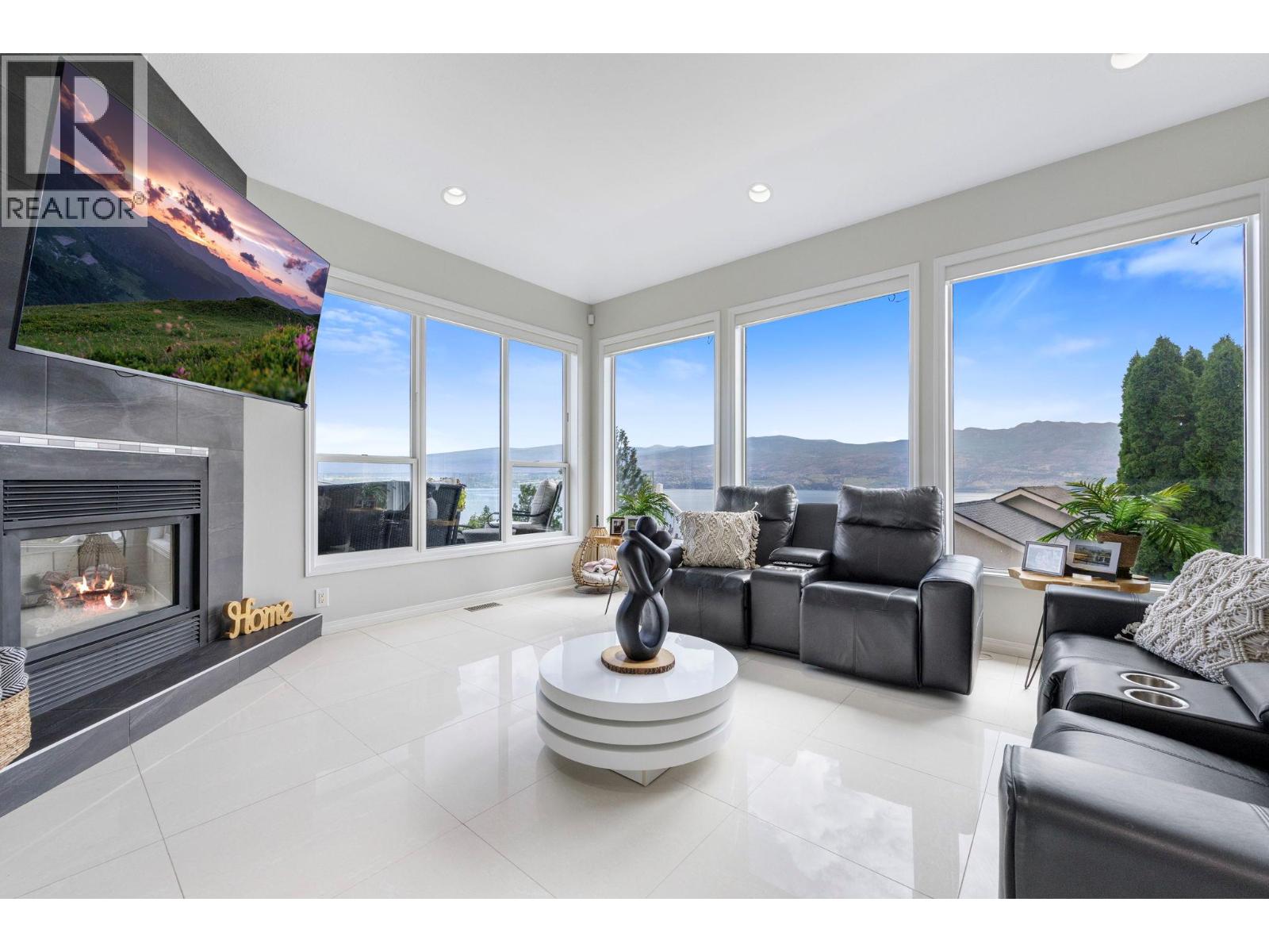 3567 Royal Gala Dr, West Kelowna, BC V4T 2M4
