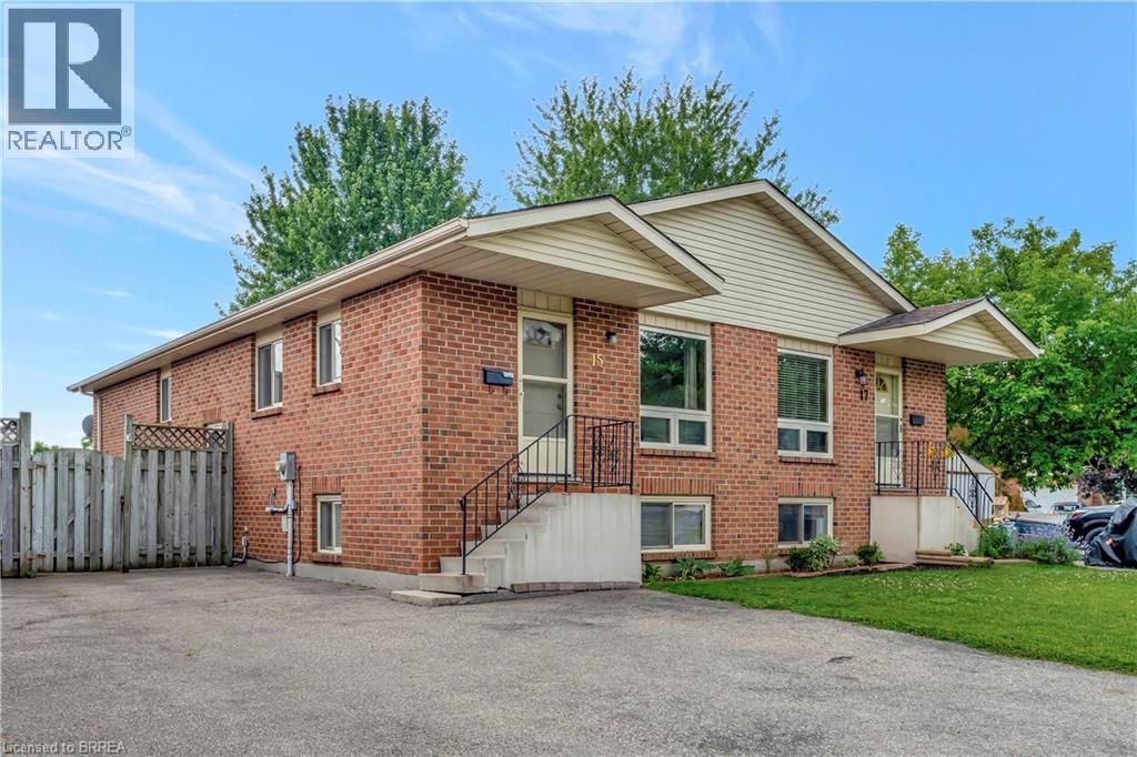 15 Ivy Cres, Brant, ON N3L 4A9