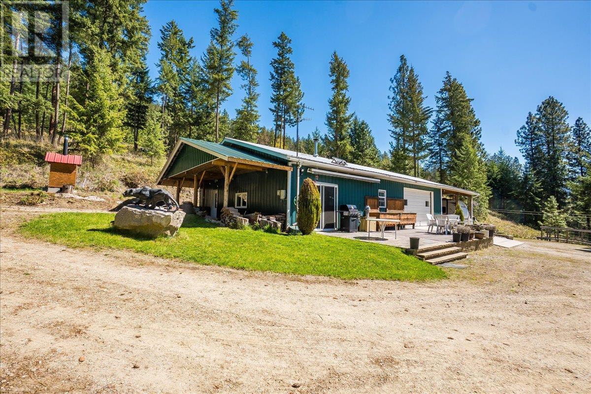 7465 Broadwater Rd, Castlegar, BC V1N 4V8