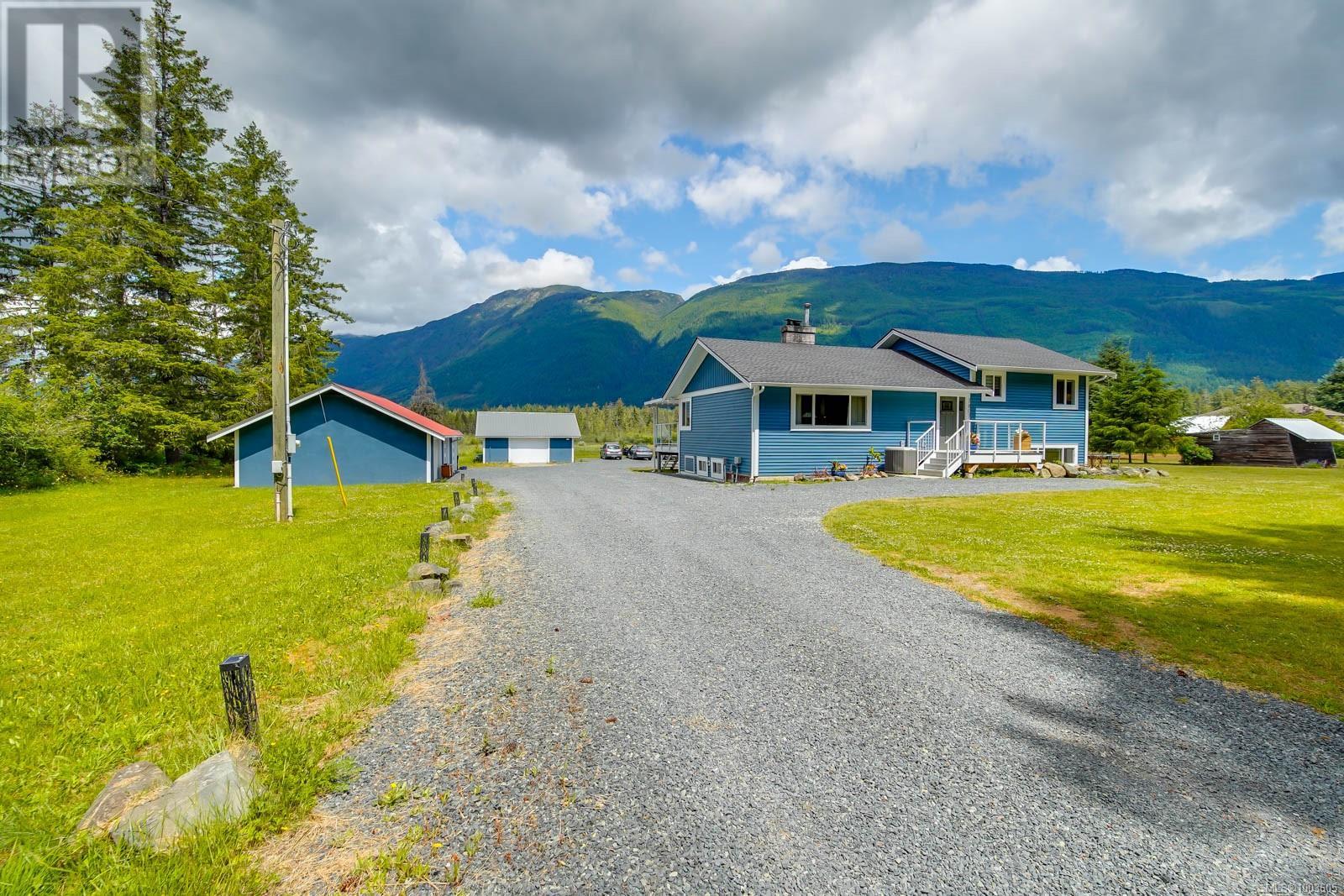 7801-7807 Beaver Creek Rd, Port Alberni, BC V9Y 8N3