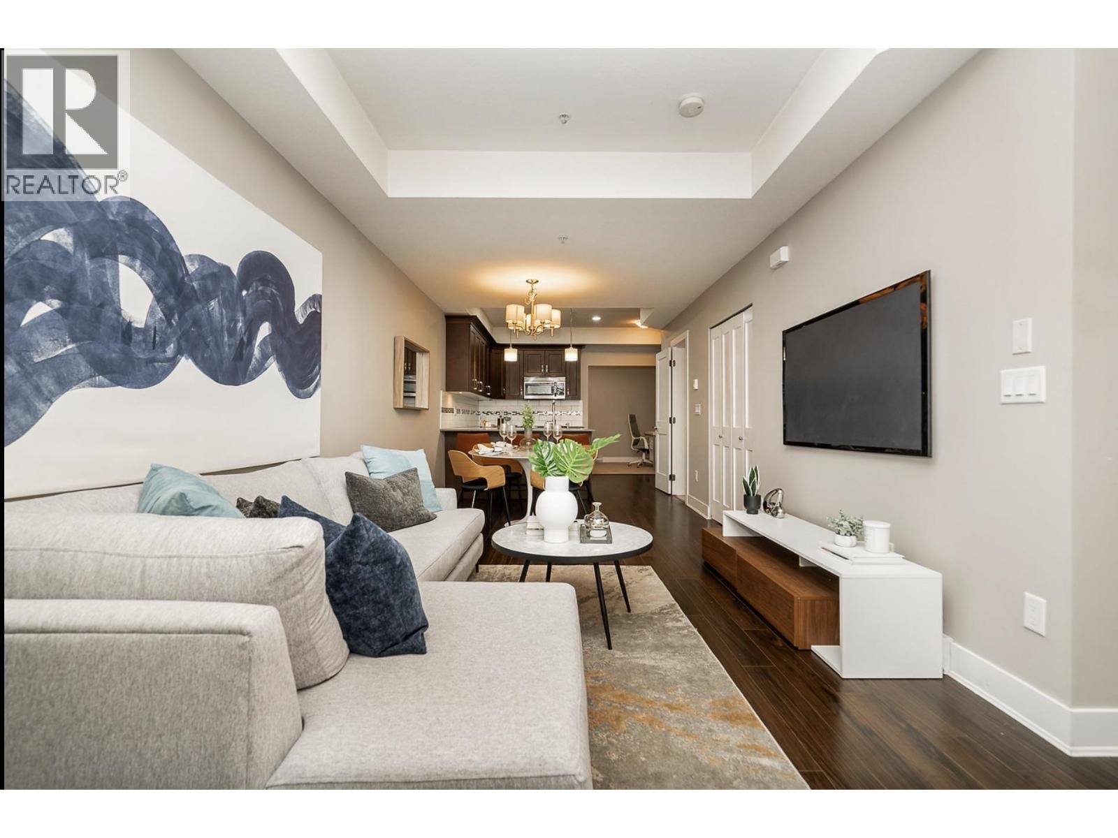 828 Royal Avenue Unit 109, New Westminster, BC V3M 1J9