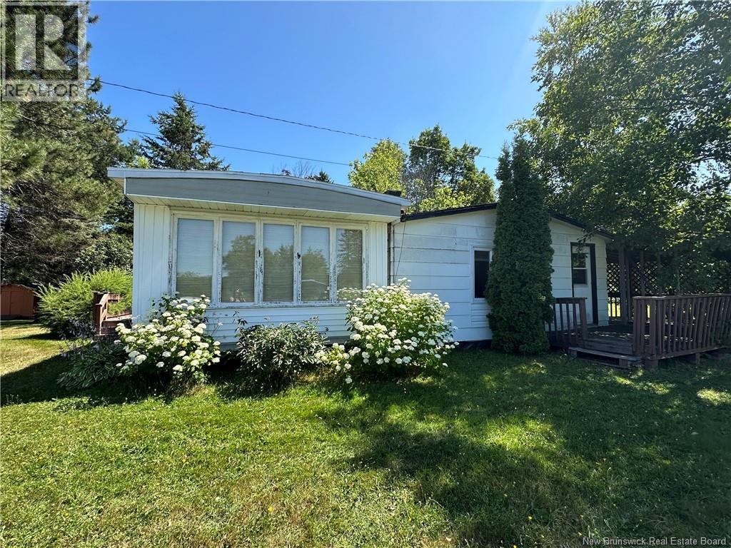 1 Doucet Ln, Nash Creek, NB E8G 1Y1