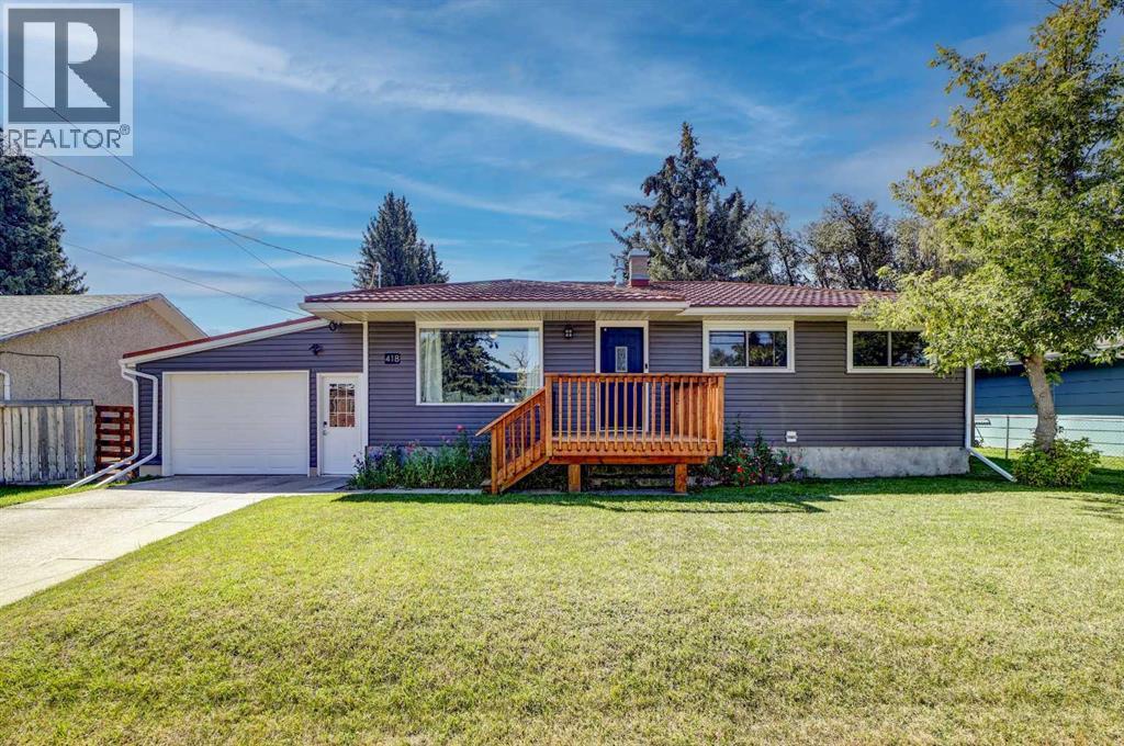 418 Charlotte St, Pincher Creek, AB T0K 1W0