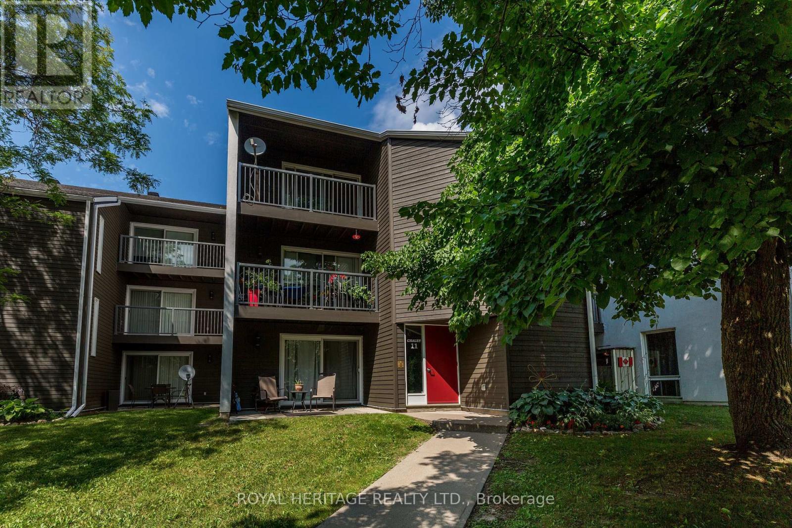 311 1102 Horseshoe Valley Rd W, Oro-Medonte, ON L4M 4Y8