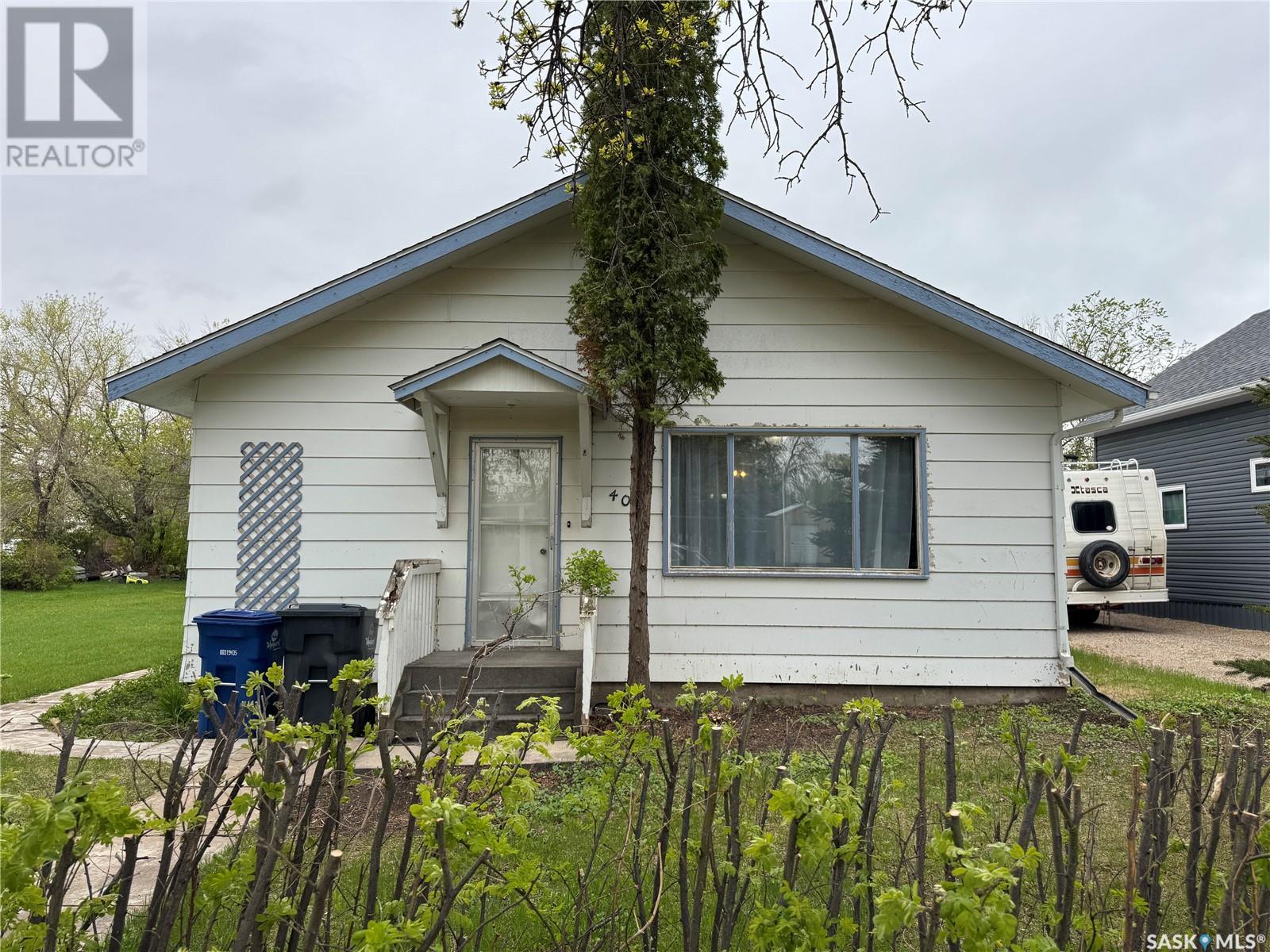 407 1 Street East, Wynyard, SK S0A 4T0