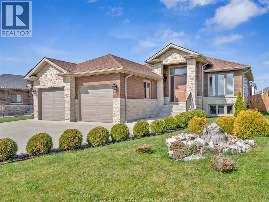 126 Golfview Dr, Kingsville, ON N9Y 0E4