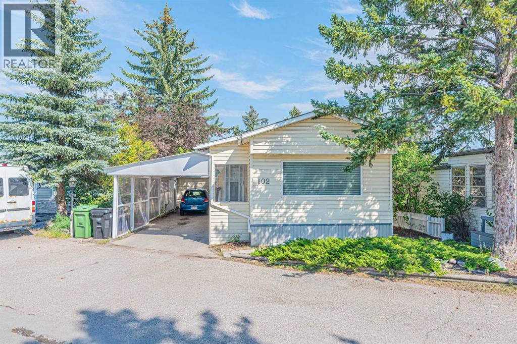 3223 83 Street Nw Unit 102, Calgary, AB T3B 5N1