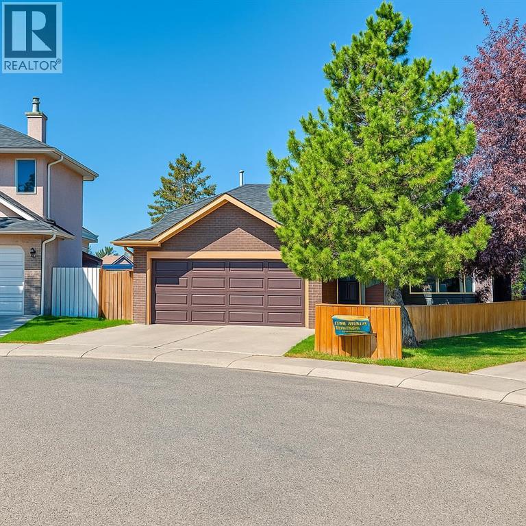 52 Martinglen Pl NE, Calgary, AB T3J 3J1