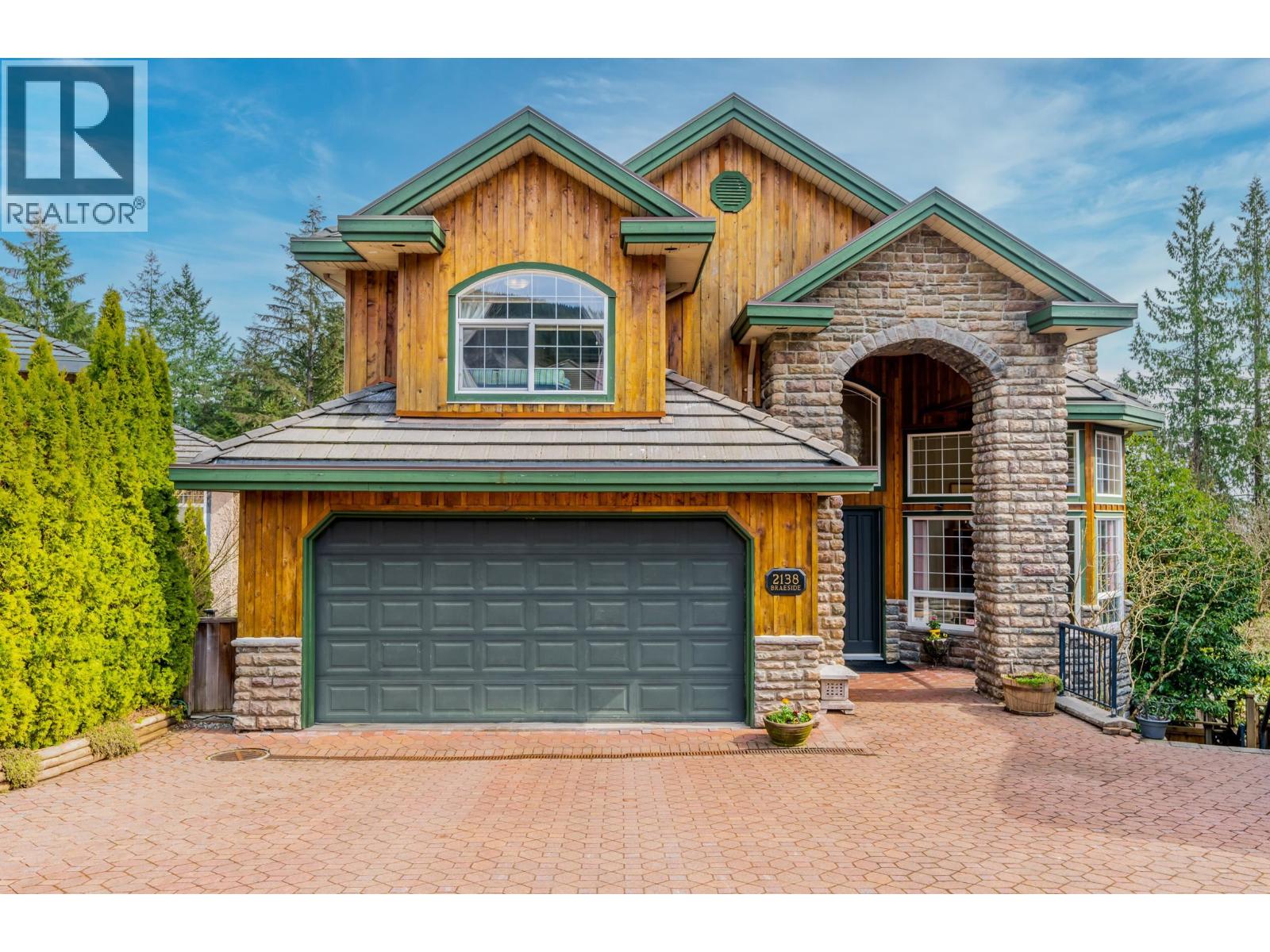 2138 Braeside Pl, Coquitlam, BC V3E 3L3