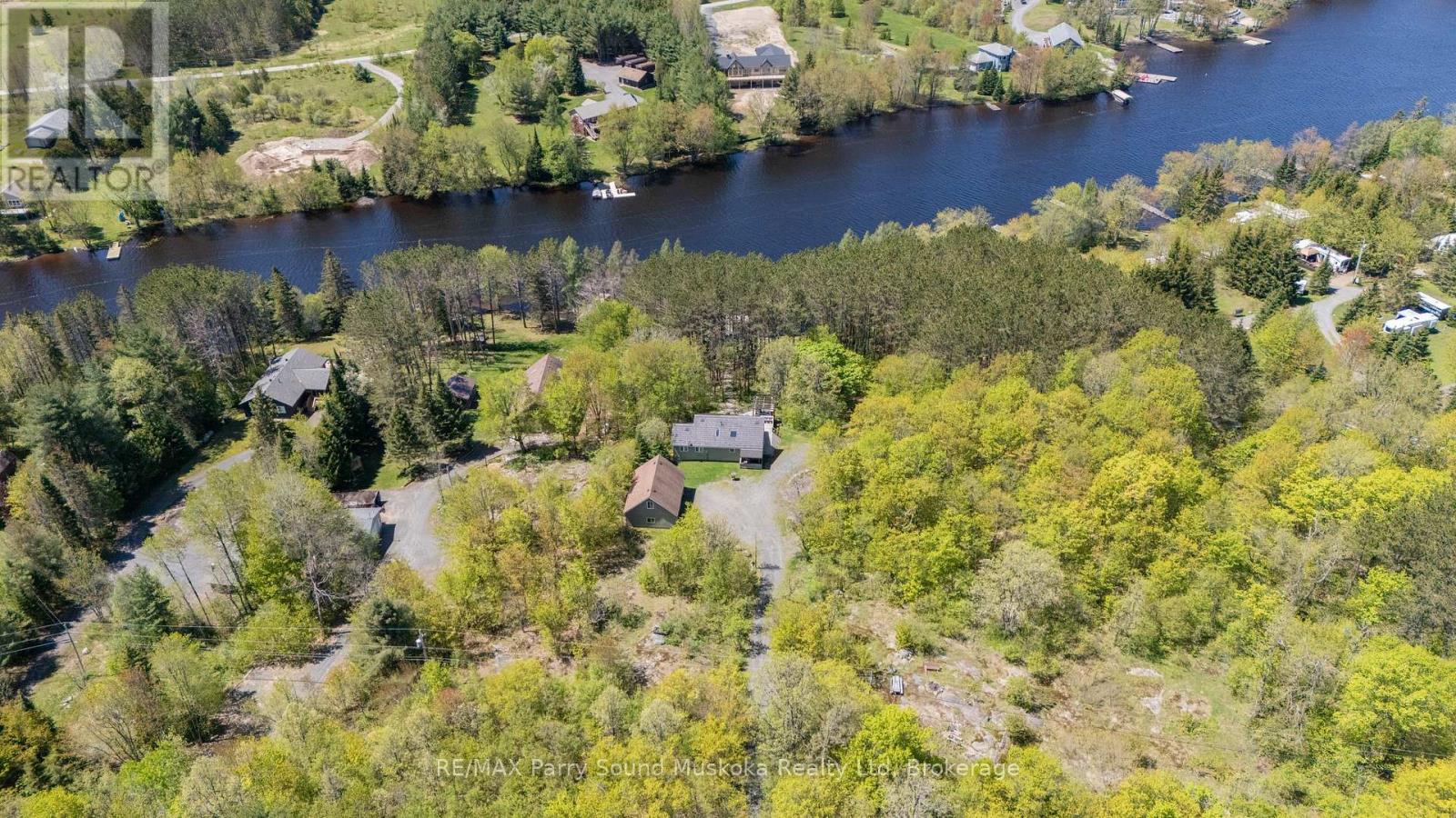 587 Centre Rd, McKellar, ON P2A 0B5