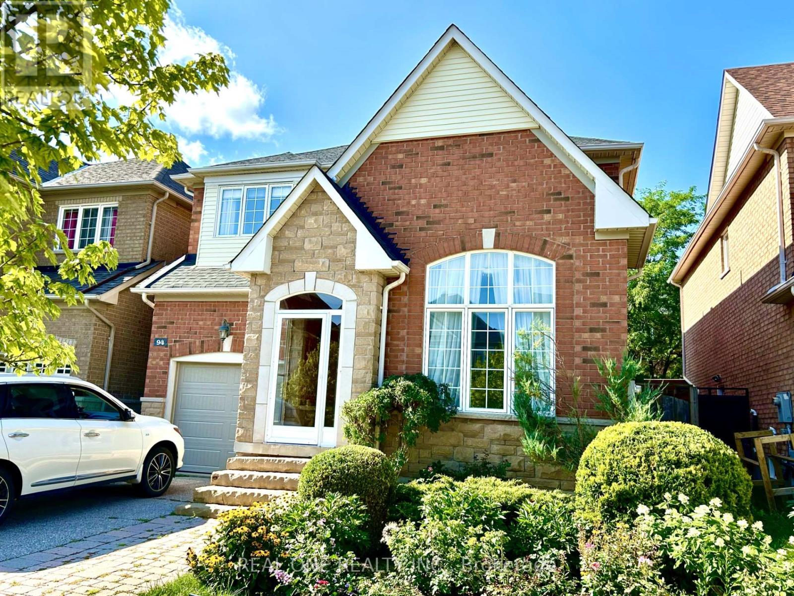 94 Barnwood Dr, Richmond Hill, ON L4E 5A2
