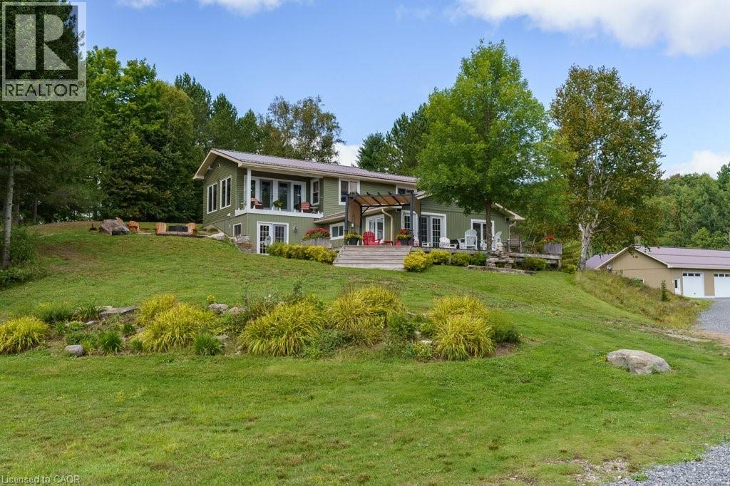 143 South Dr, Huntsville, ON P1H 2J2