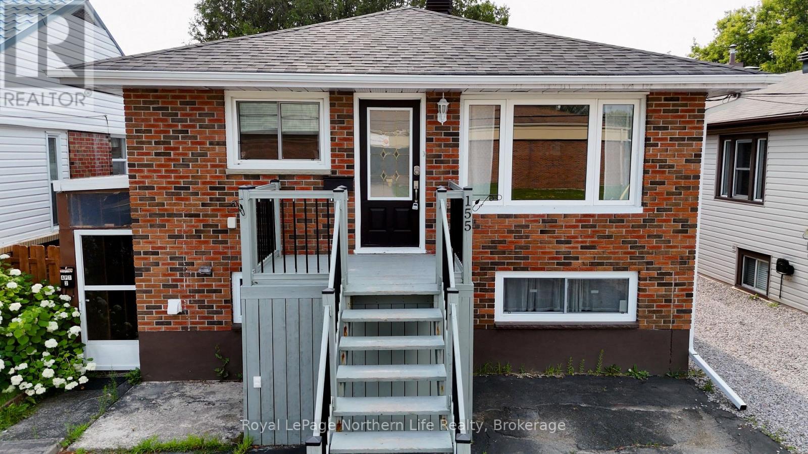 155 King St E, North Bay, ON P1B 1P1