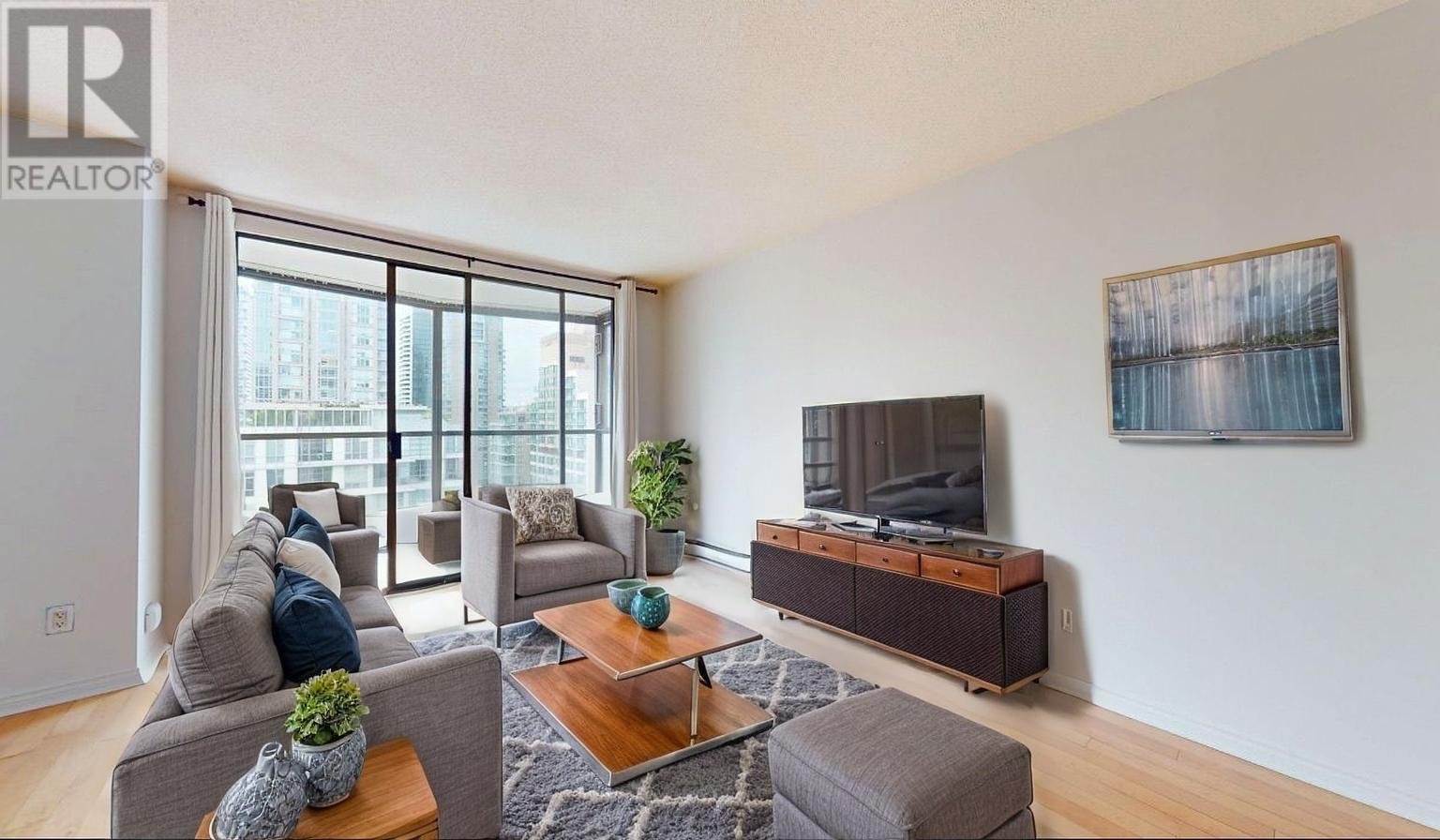 1189 Howe Street Unit 2007, Vancouver, BC V6Z 2X4