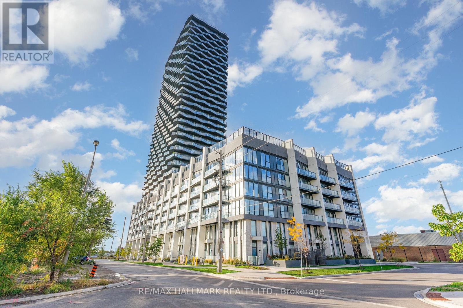 1509 36 Zorra St S, Toronto, ON M8Z 0G5