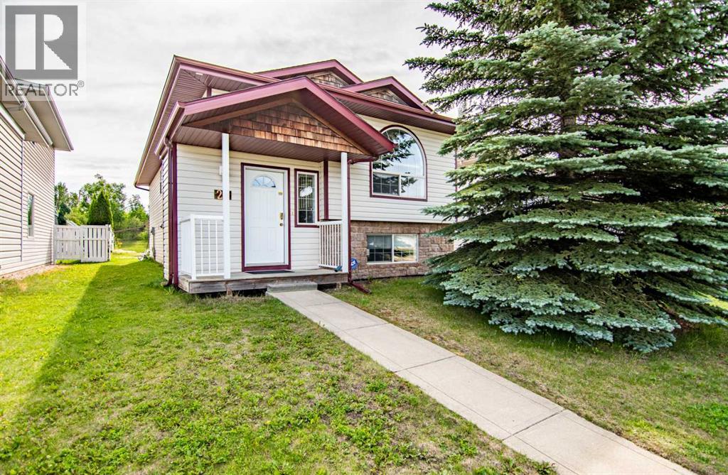 21 Ralston Cres, Red Deer, AB T4P 3Y5