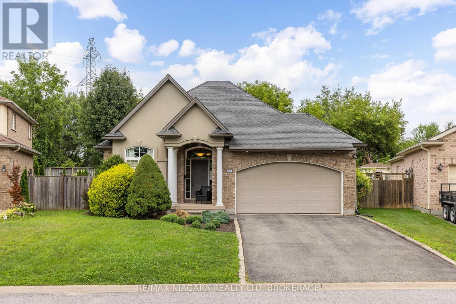 2501 Claude Ave, Niagara Falls, ON L2J 2C7