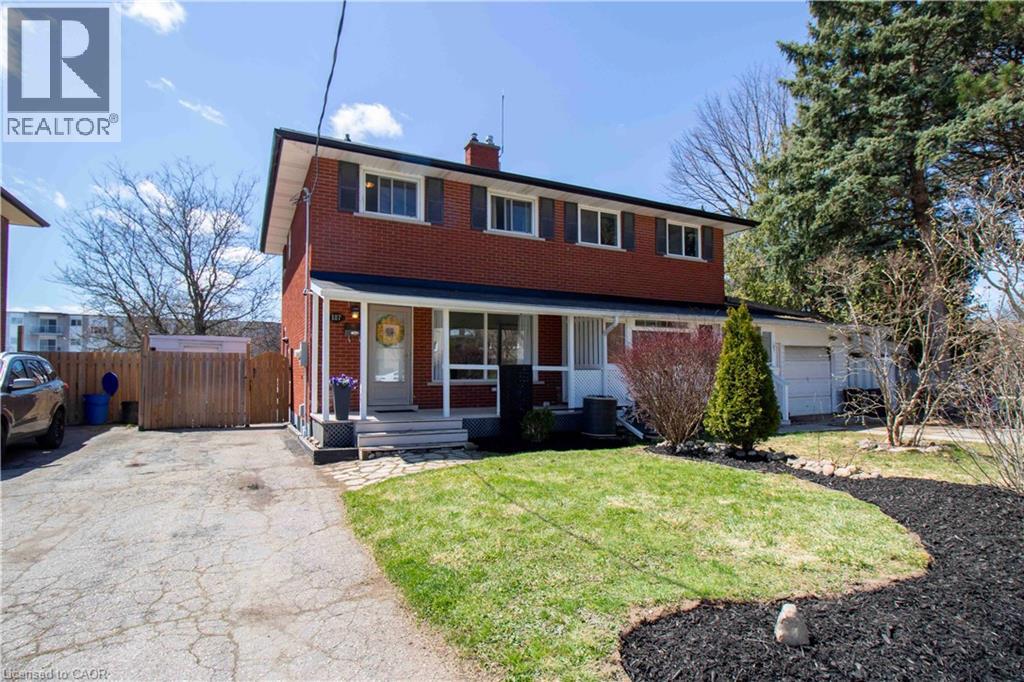 187 Clover Pl, Kitchener, ON N2A 1P3