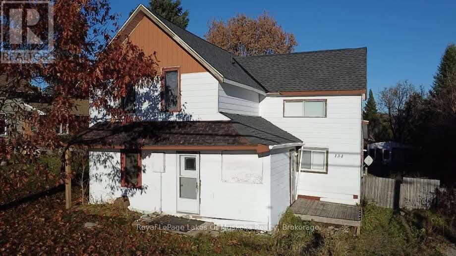 134 Main St, Burk's Falls, ON P0A 1C0