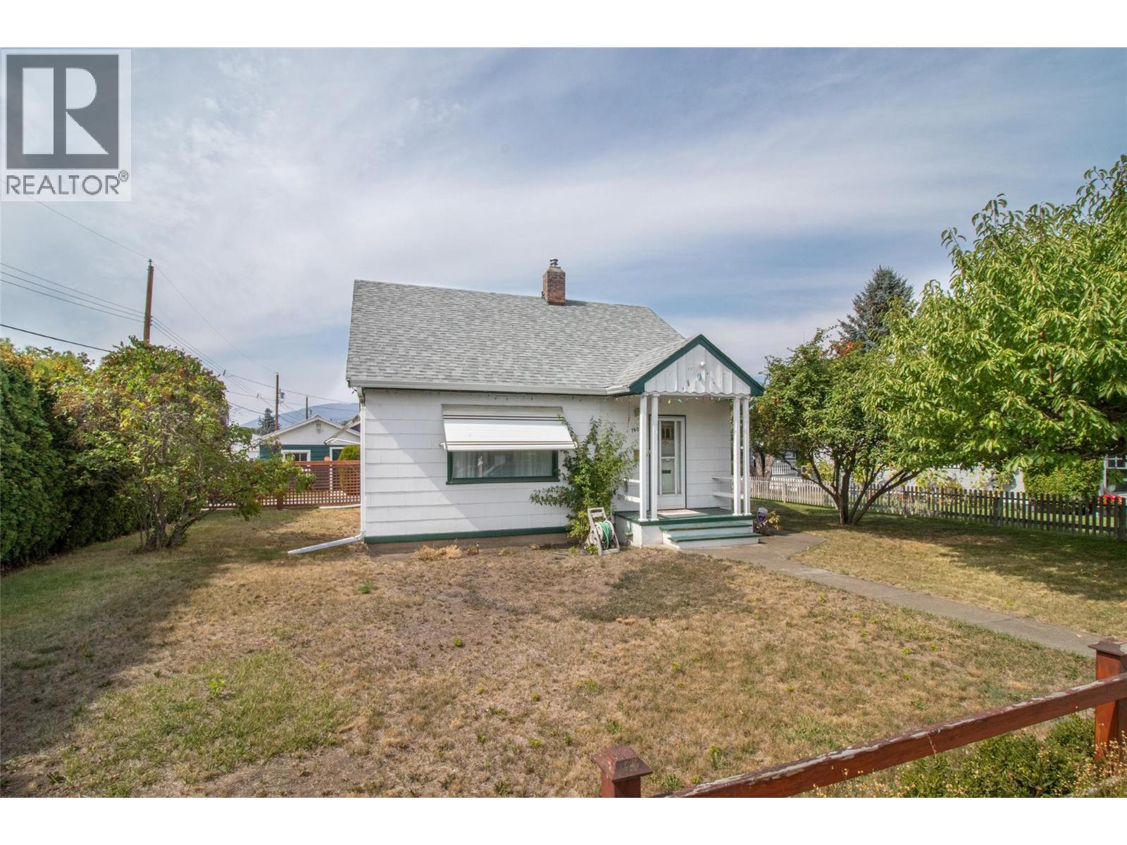1408 Graham St, Kelowna, BC V1Y 3A8
