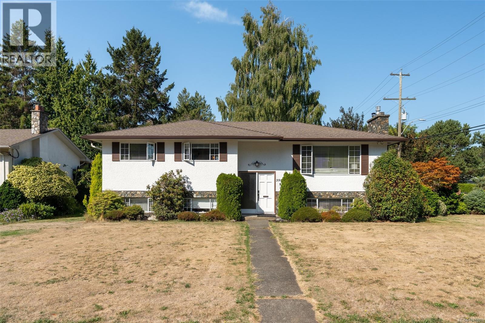 3940 Oakdale Pl, Saanich, BC V8N 3B5
