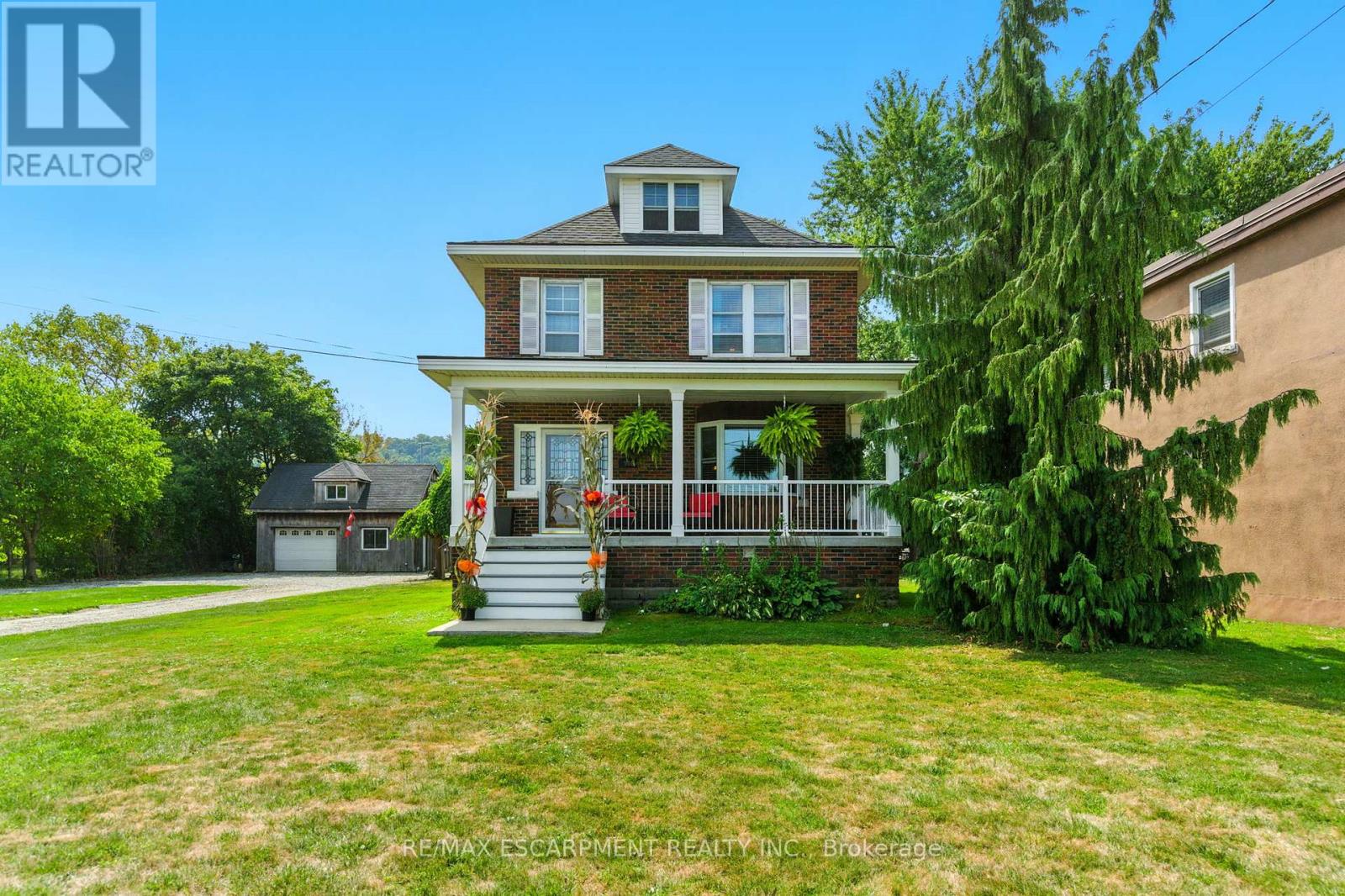 908 Highway 8, Hamilton, ON L8E 5J2