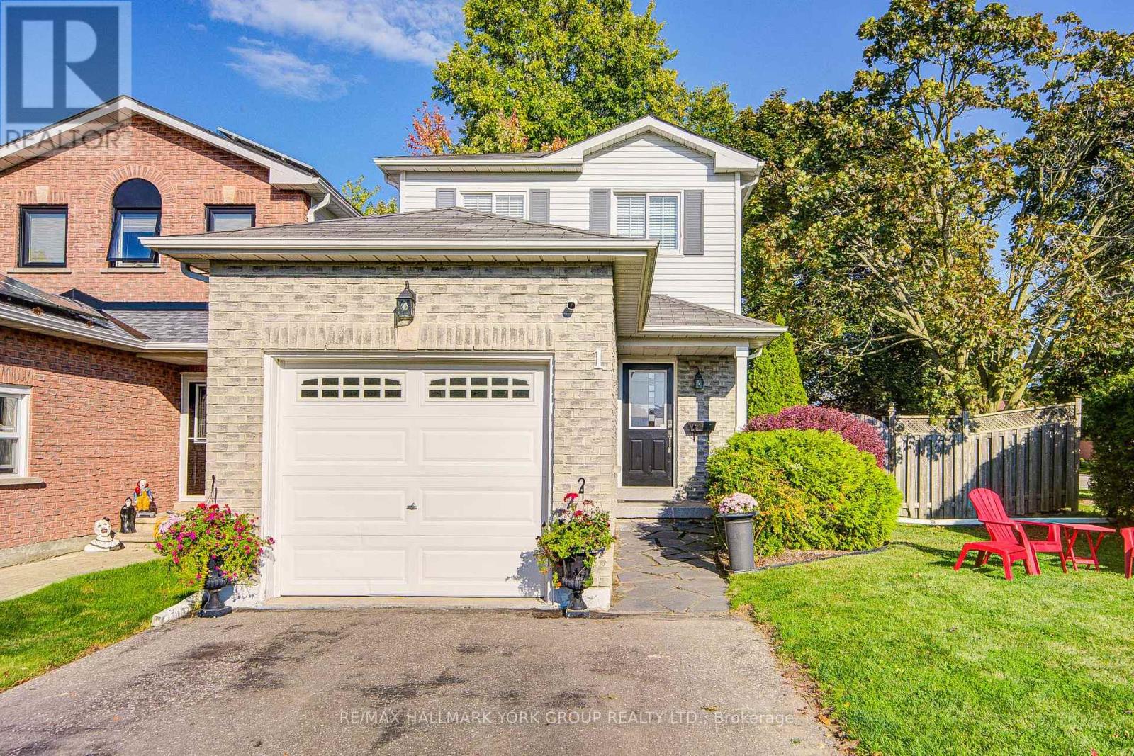 1 Parklawn Dr, Clarington, ON L1E 1Y8