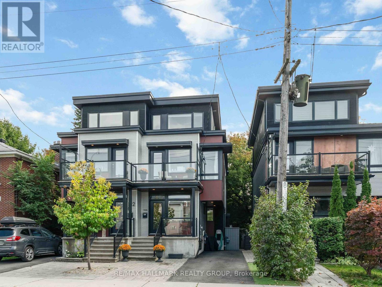 142 Queen Mary Street #a, Ottawa, ON K1K 1X5