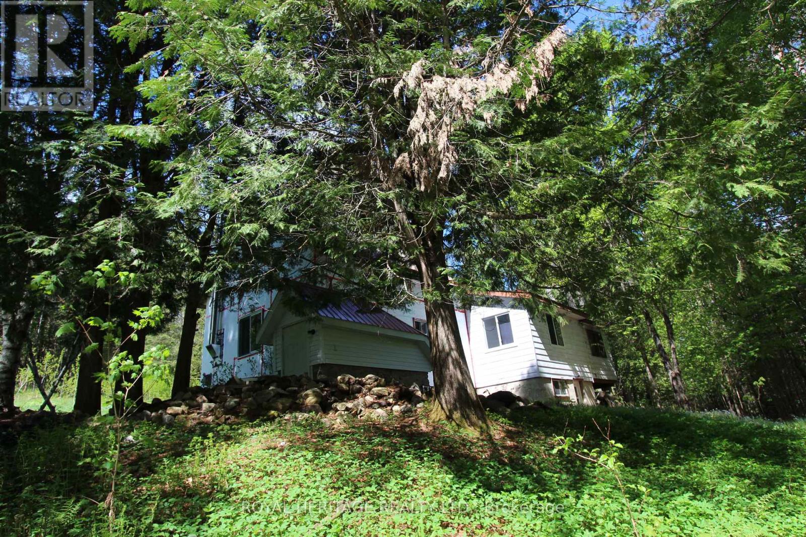 1059 Tortoise Dr, Highlands East Monmouth, ON K0L 3C0