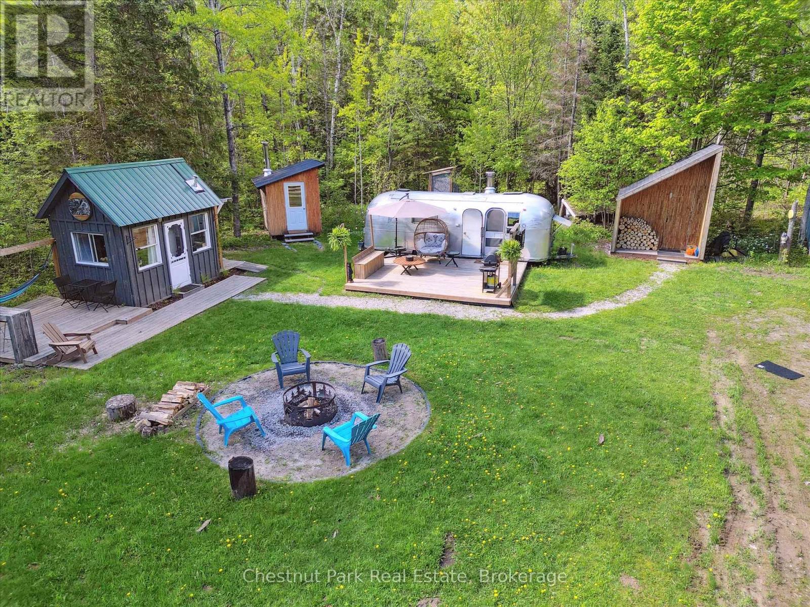 216 Blackwater Lake Rd, Seguin, ON P2A 0B6