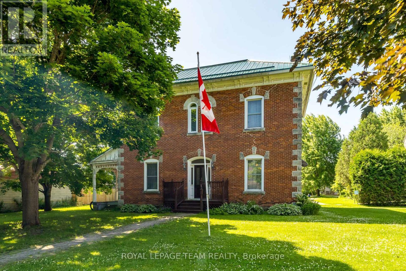 230 Main St W, Merrickville-Wolford, ON K0G 1N0