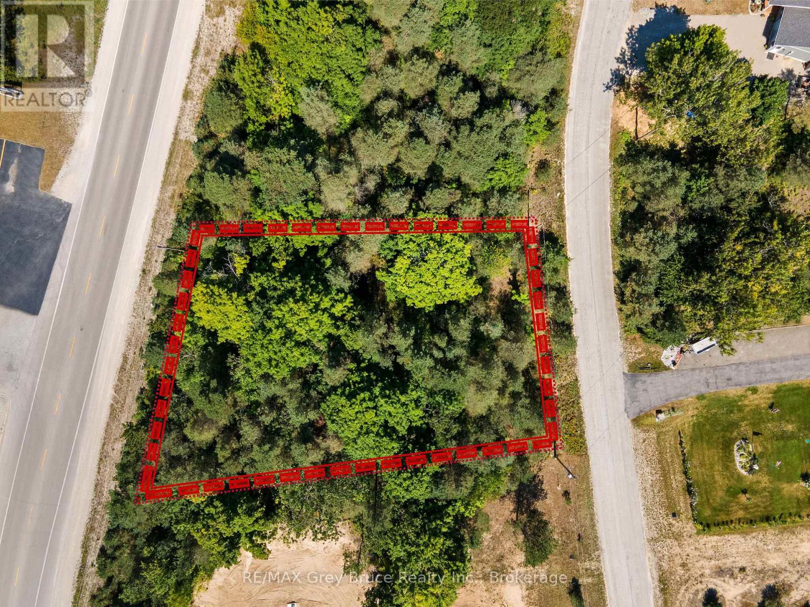 9 Campbell Cres, South Bruce Peninsula, ON N0H 2G0