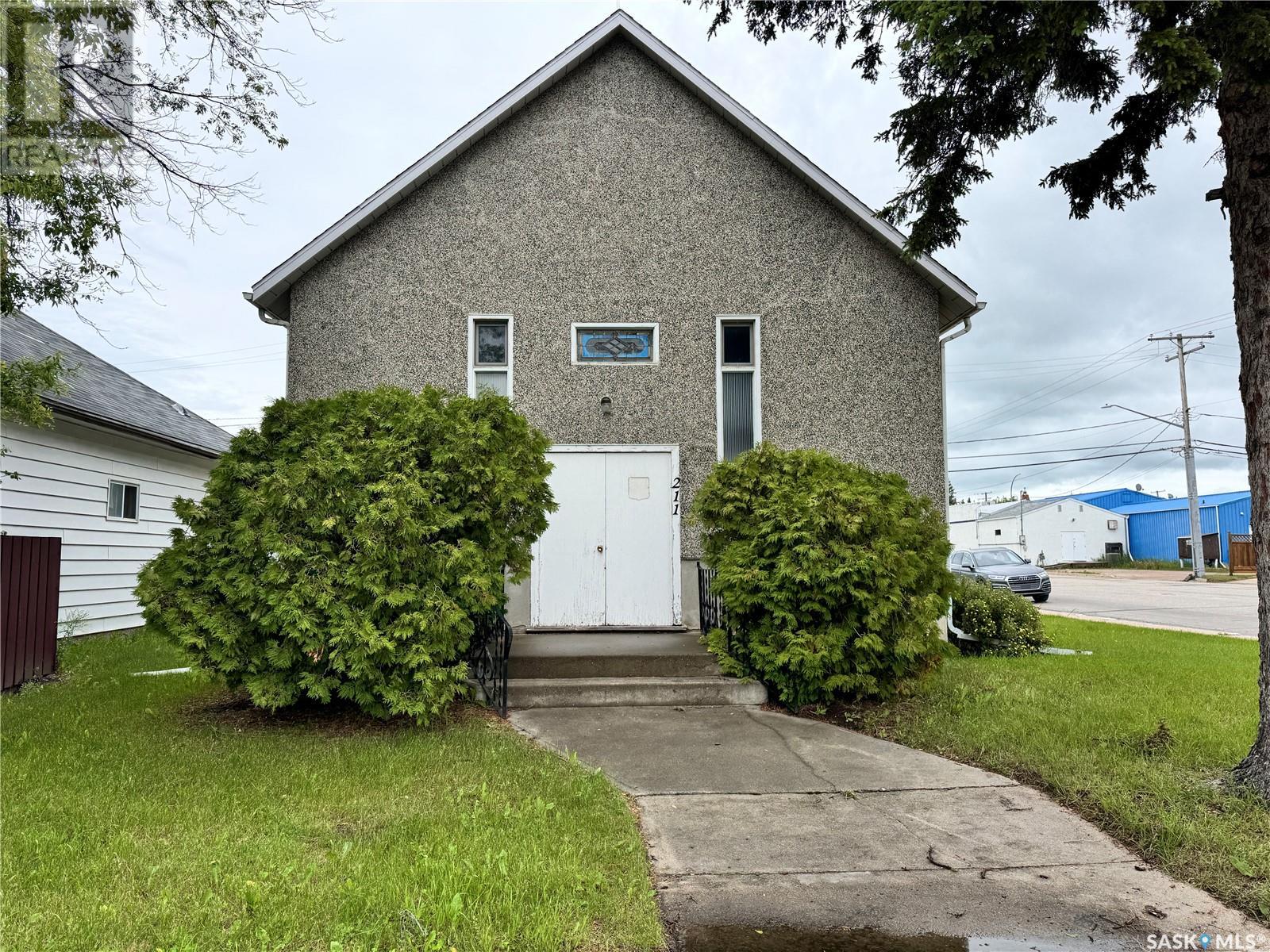 211 1 Street West, Wynyard, SK S0A 4T0