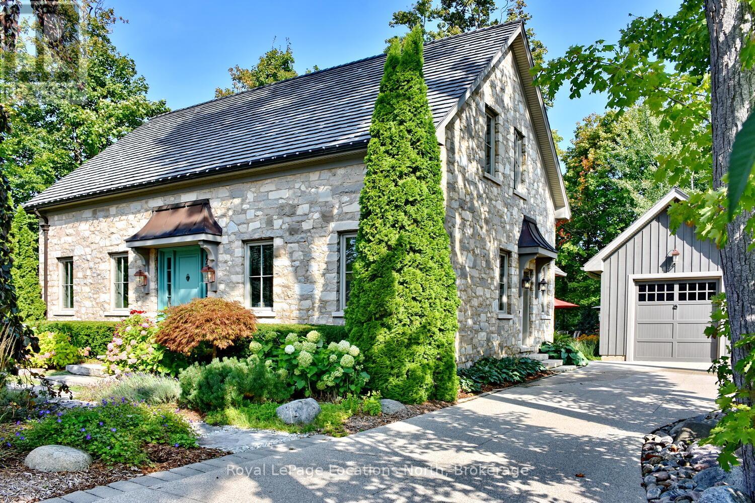 107 Stuart Ct, The Blue Mountains, ON N0H 2P0