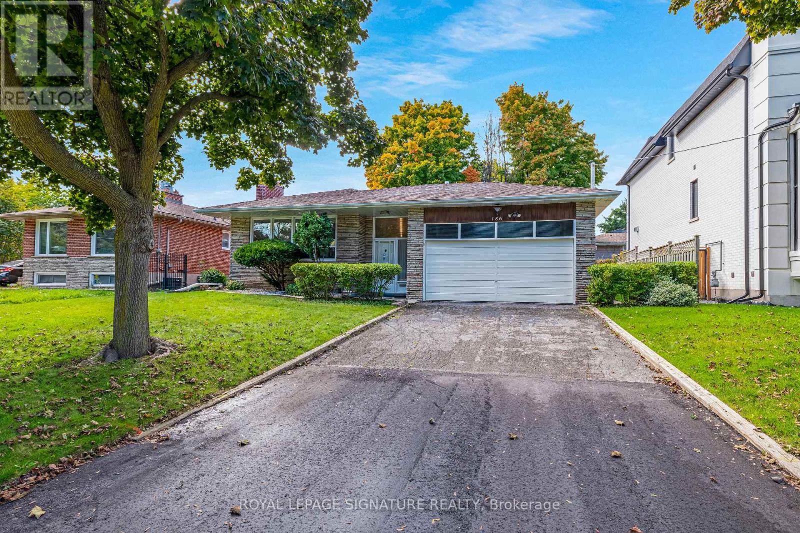 186 Burbank Dr, Toronto, ON M2K 1P4