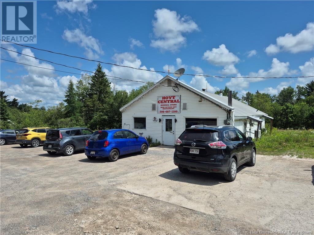 6369 Route 101, Hoyt, NB E5L 2A4