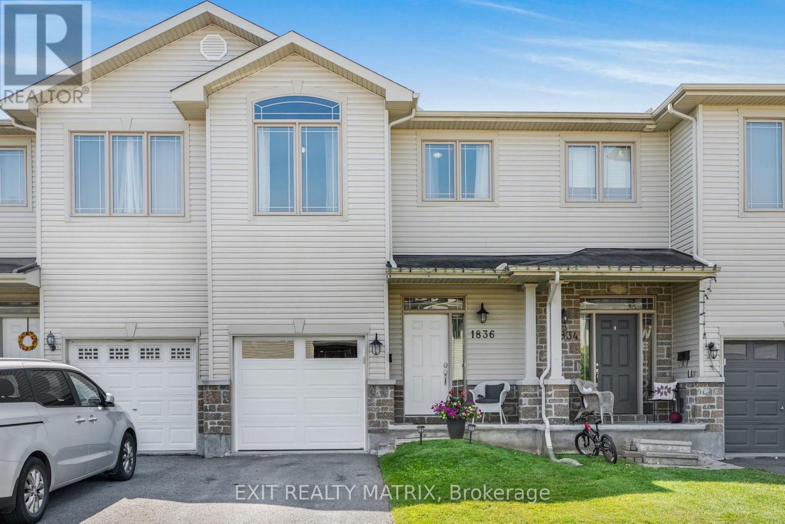 1836 Arrowgrass Way, Ottawa, ON K4A 0H9