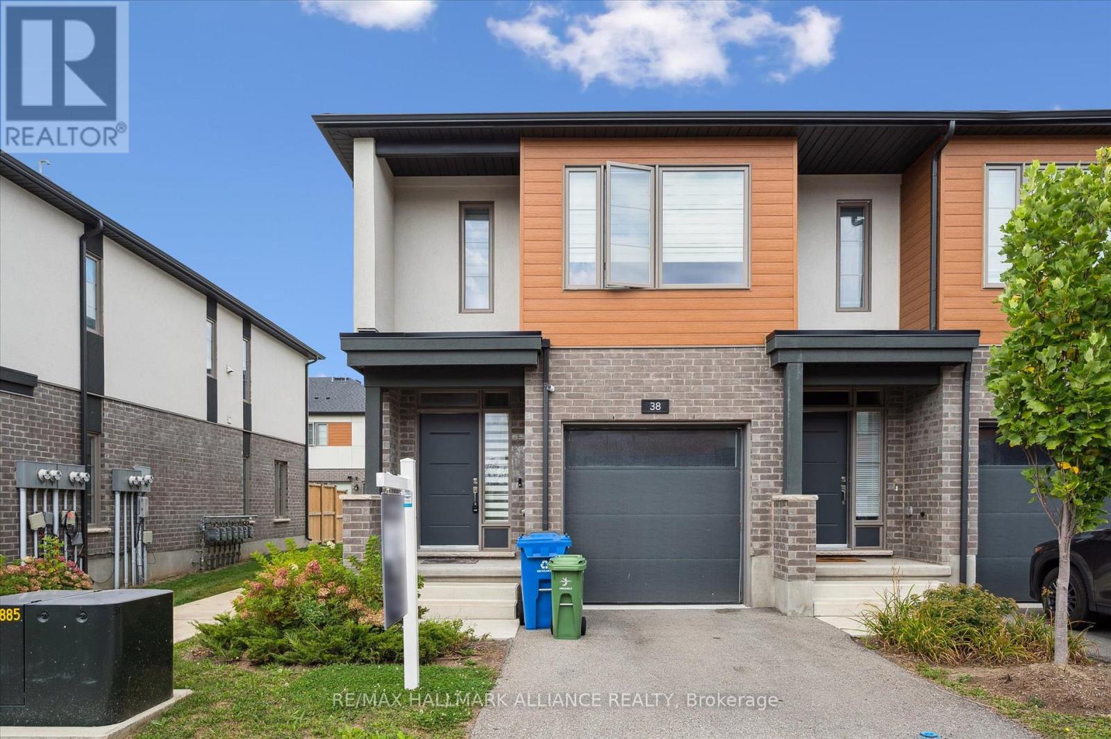 38 Steele Cres, Guelph St. Patrick's Ward, ON N1E 0S7